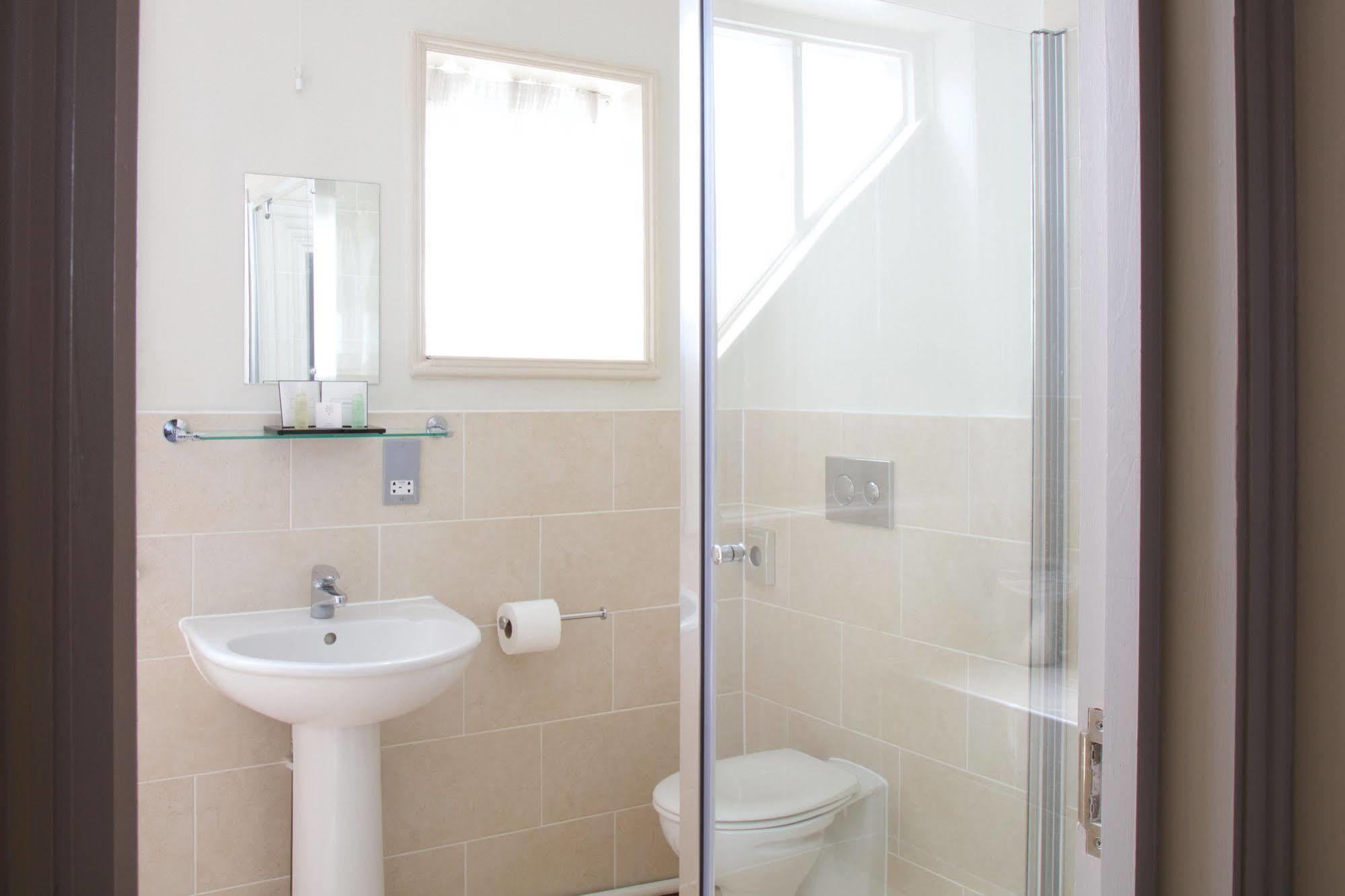 The Talbot 4* Woking