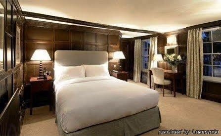 Hotel The Talbot Woking